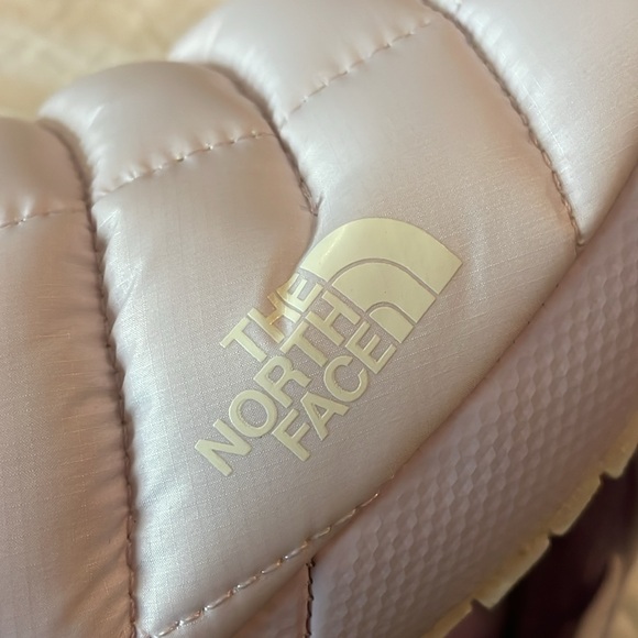 The North Face Thermoball Women's Lilac Quilted Slippers - Picture 11 of 12